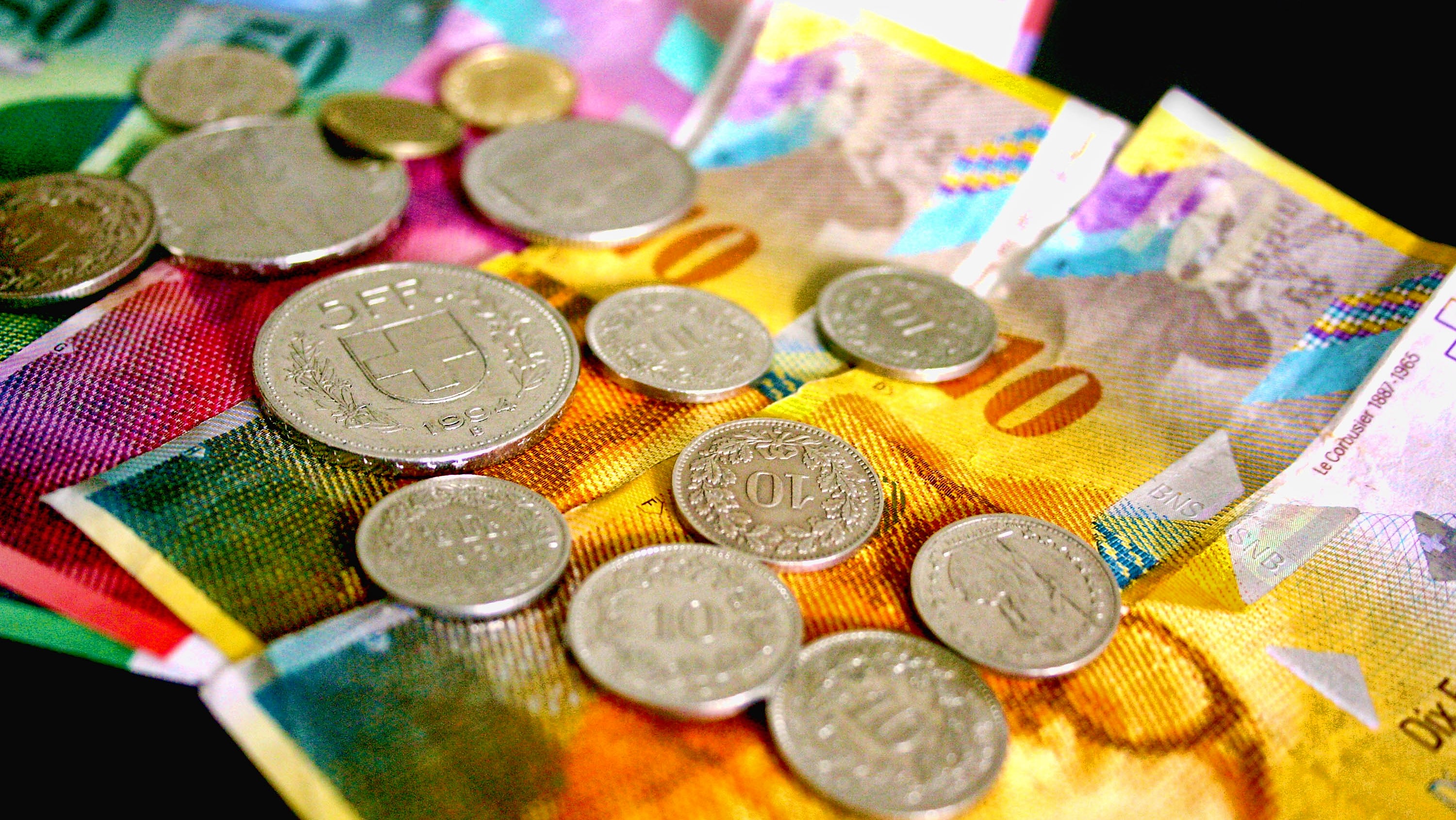 Curs valutar BNR, joi – 5 septembrie. Cum se prezintă azi cotațiile pentru euro și dolar