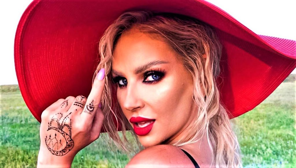 Are 41 de ani, dar arată ca o adolescentă. Andreea Bănică a dezvăluit secretul frumuseții sale. Are patru intervenții chirurgicale