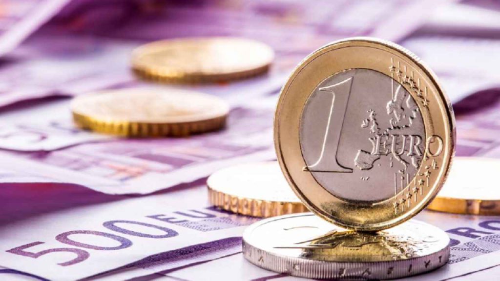 Curs BNR, joi, 28 noiembrie. Cât a ajuns să coste euro. Anunțul așteptat cu nerăbdare de români