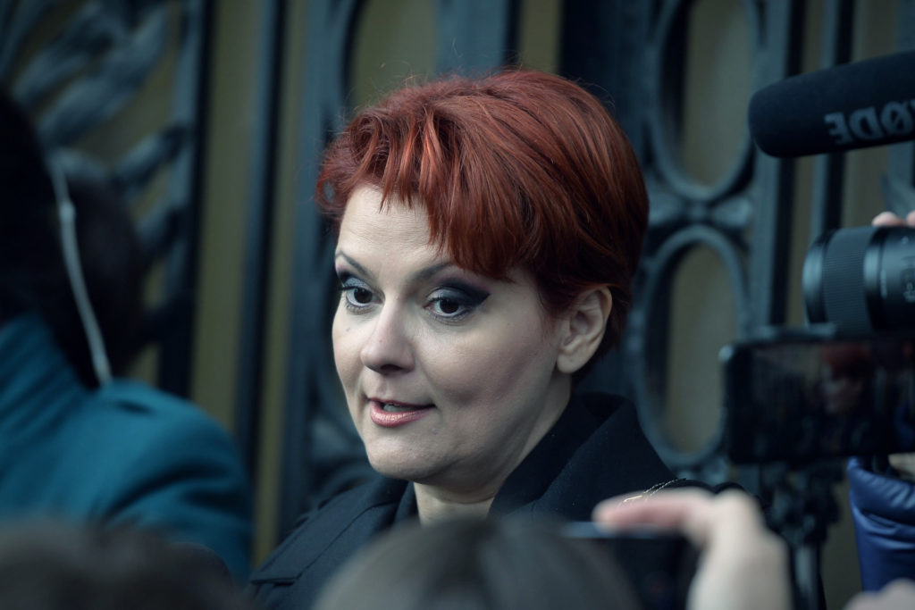 Lia Olguța Vasilescu, reacție neașteptată după ce s-a spus că i-a cerut demisia Vioricăi Dăncilă din fruntea PSD. Detalii necunoscute din culisele partidului