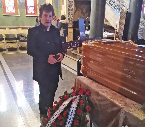 Finul lui Galeș, Gore Belanski, prezent pentru a-l conduce pe ultimul drum pe Galeș. Foto: click.ro