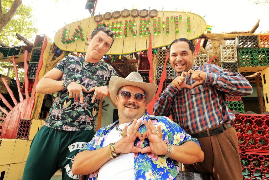 Cine este ”creierul” serialului Las Fierbinți. El e responsabil pentru glumele și personajele show-ului de pe Pro TV