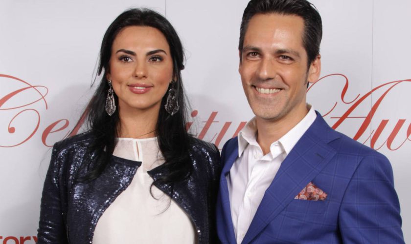 Pe parcursul carierei sale a lansat 15 albume de autor