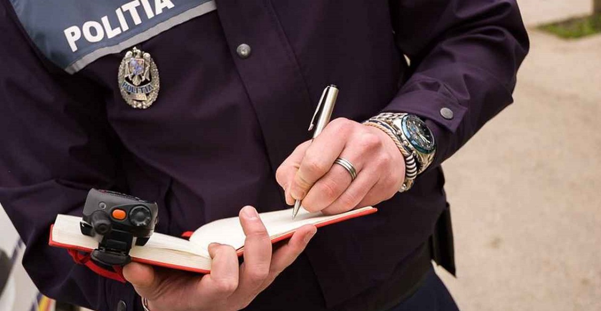 Declarația nu e opțiune, e un imperativ. TREBUIE s-o ai la tine!