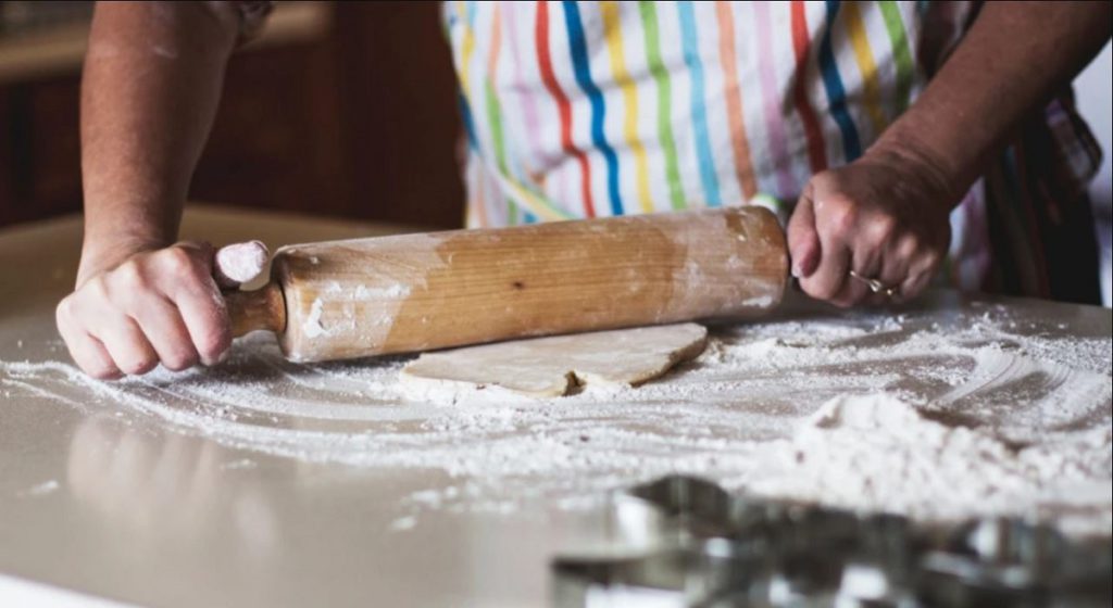 Ce rol joacă bicarbonatul de sodiu în prepararea prăjiturilor. Metoda simplă și uimitoare în bucătărie