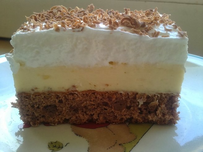 Rețeta perfectă pentru weekend. Prăjitura înghețată cu două straturi de cremă