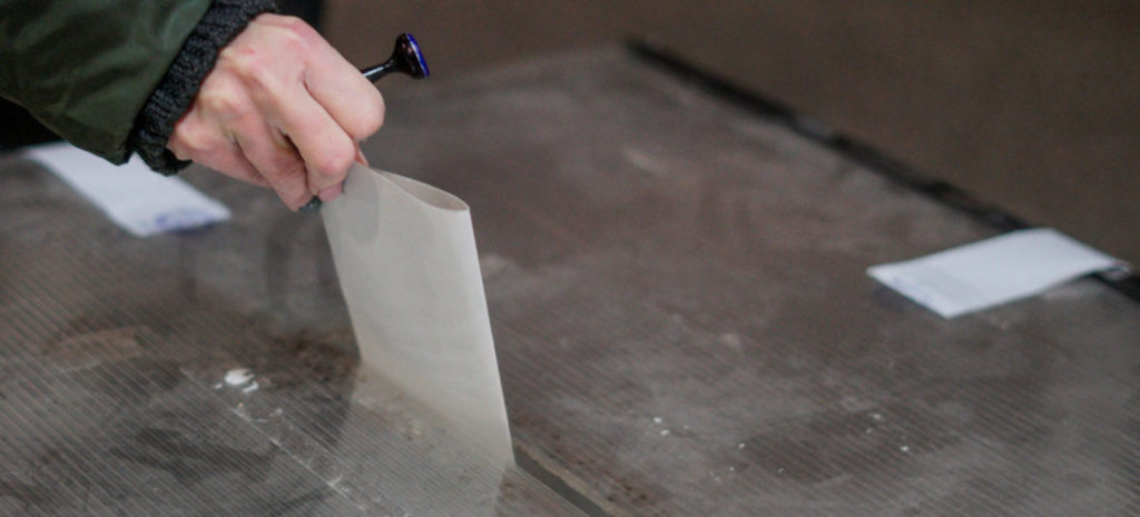 Sondaj IMAS: PNL coboară în sondaje în ultima perioadă. Ce se întâmplă cu PSD și USR