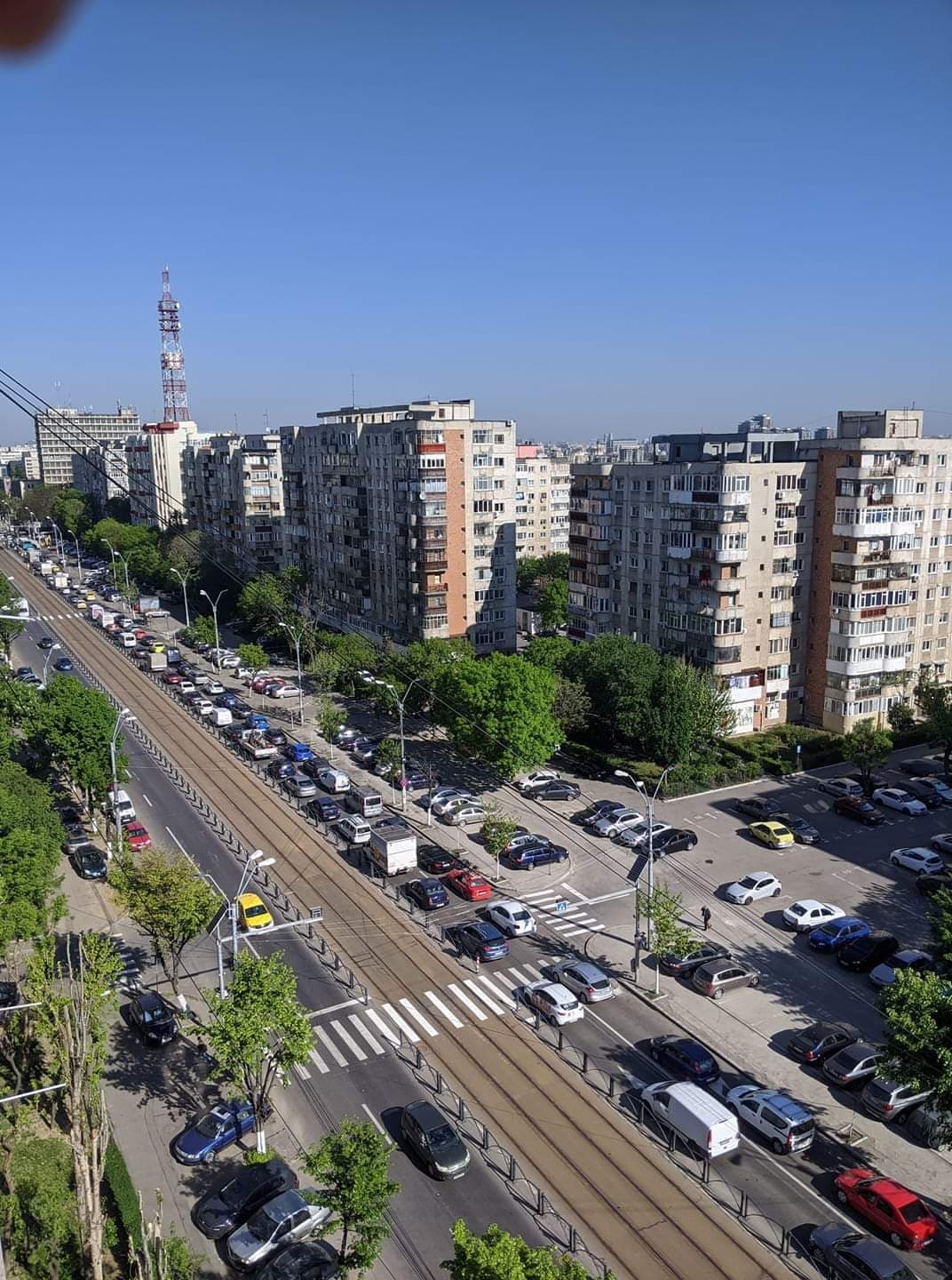 Primele imagini care anunță sfârșitul izolării. Ce s-a întâmplat astăzi în București