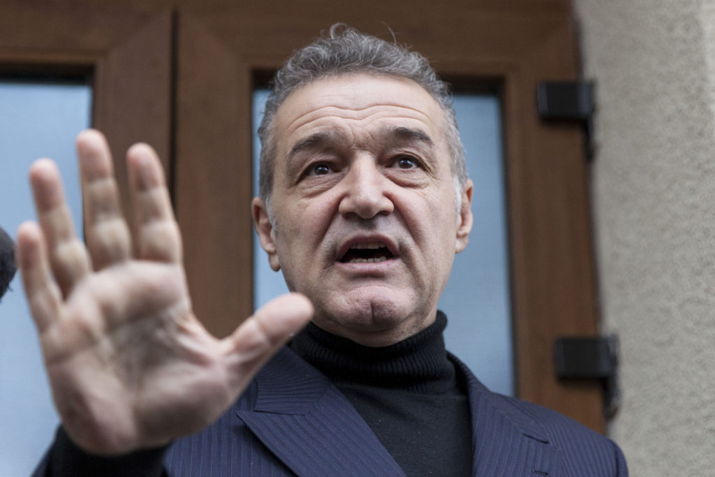 Gigi Becali continuă lupta împotriva pandemiei. „Am plătit 120.000 de pastile de antidot din Rusia”. Ce urmează să facă cu medicamentul