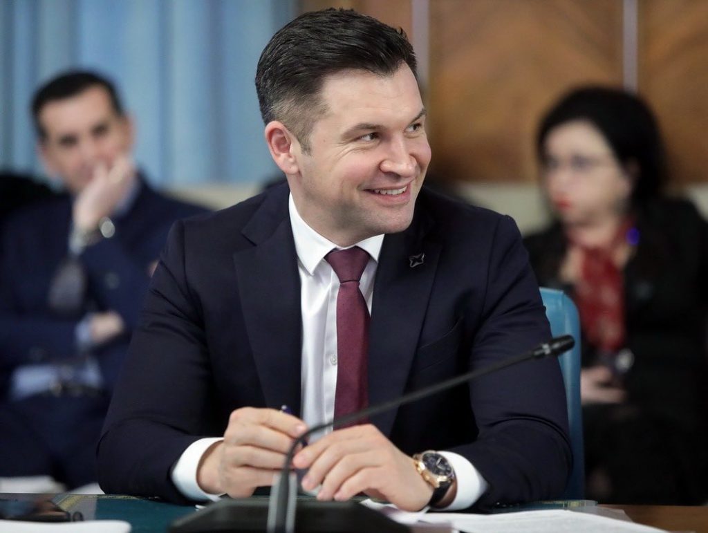Ministrul Ionuț Sttroe dă asigurări că lucrările vor fi gata la timp