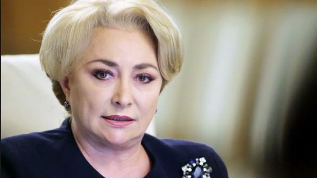 Pe ce vedetă din showbiz a pus ochii fiul Vioricăi Dăncilă, după despărțirea de soție. Detalii uimitoare