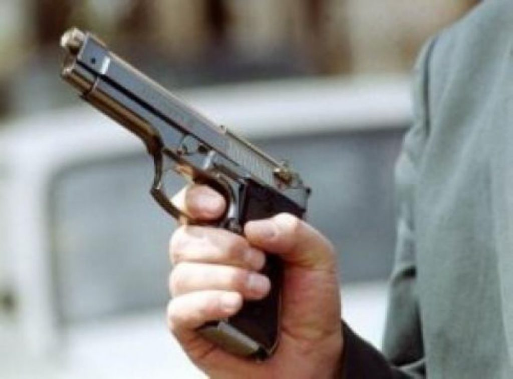 Noi dezvăluiri despre bărbatul împușcat de polițiști în Capitală. Ce ar fi strigat înainte să se tragă în el