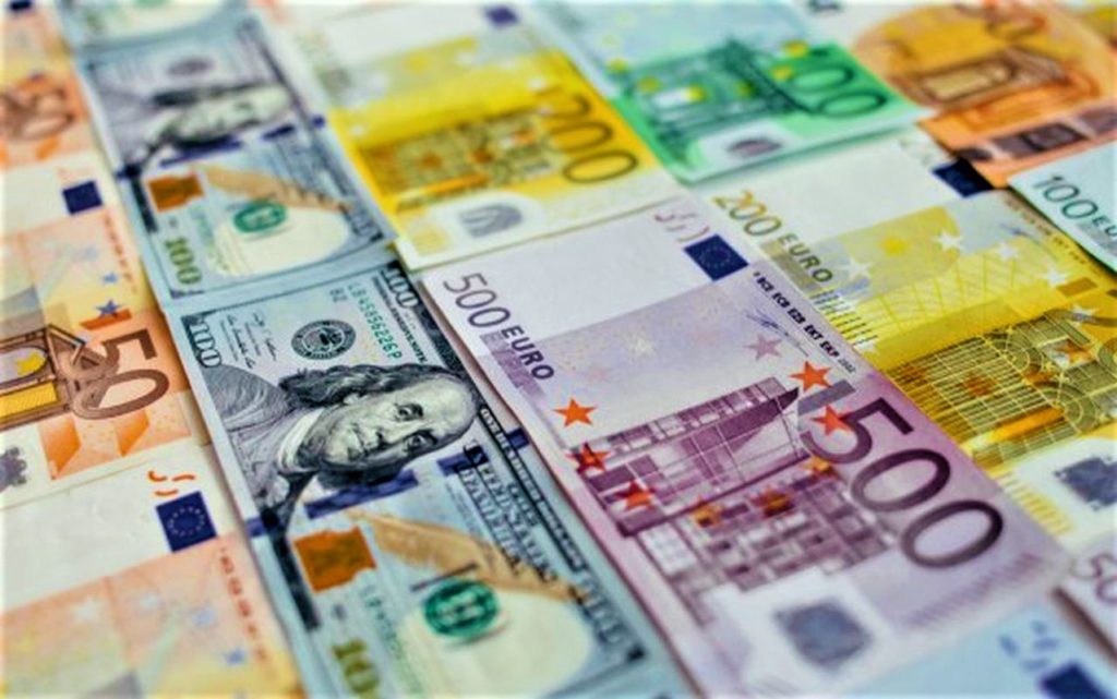 Curs BNR, luni, 13 aprilie 2020. Ce se întâmplă cu principalele valute