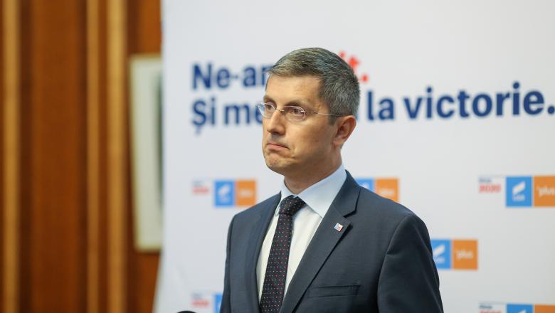 Legea pentru închisoarea la domiciliu, votată din greșeală de USR. Explicația lui Dan Barna