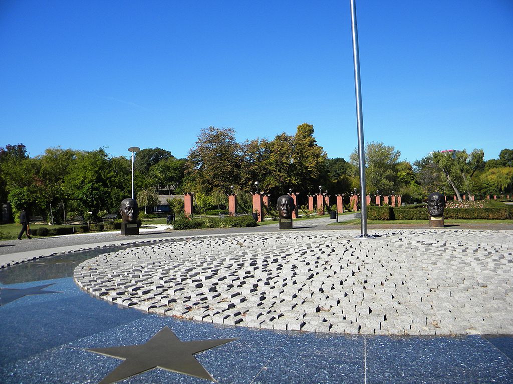 Când ar putea fi redeschise parcurile în Capitală. Ce spun Firea și Orban