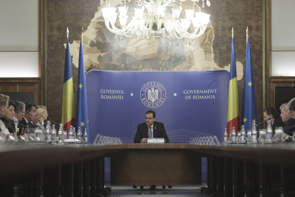 Anunțul premierului Ludovic Orban despre înghețarea anului școlar. Ce se întâmplă, anul acesta cu Evaluarea Națională și examenul de Bacalaureat