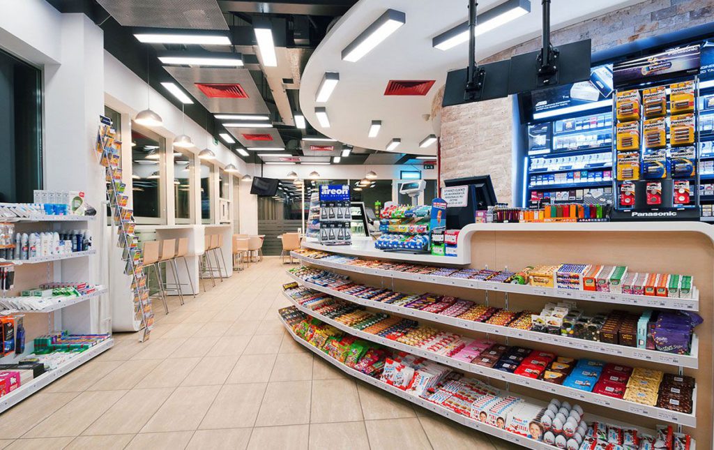 Mega Image, Carrefour, Lidl, Kaufland, anunț important pentru români! Pe ce posturi se fac angajări