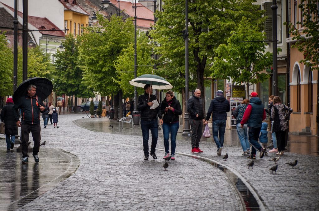 Prognoza meteo, luni, 13 aprilie 2020. Vremea se schimbă în țară. Unde sunt anunțate ploi