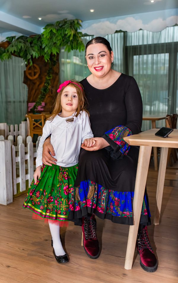 Isabela și Oana trec prin momente delicate Sursă foto - viva.ro