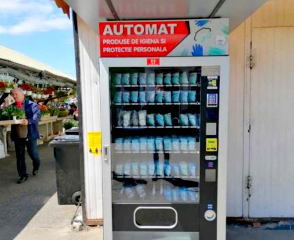 În București au fost amplasate automate cu măști și dezinfectant. Care sunt prețurile