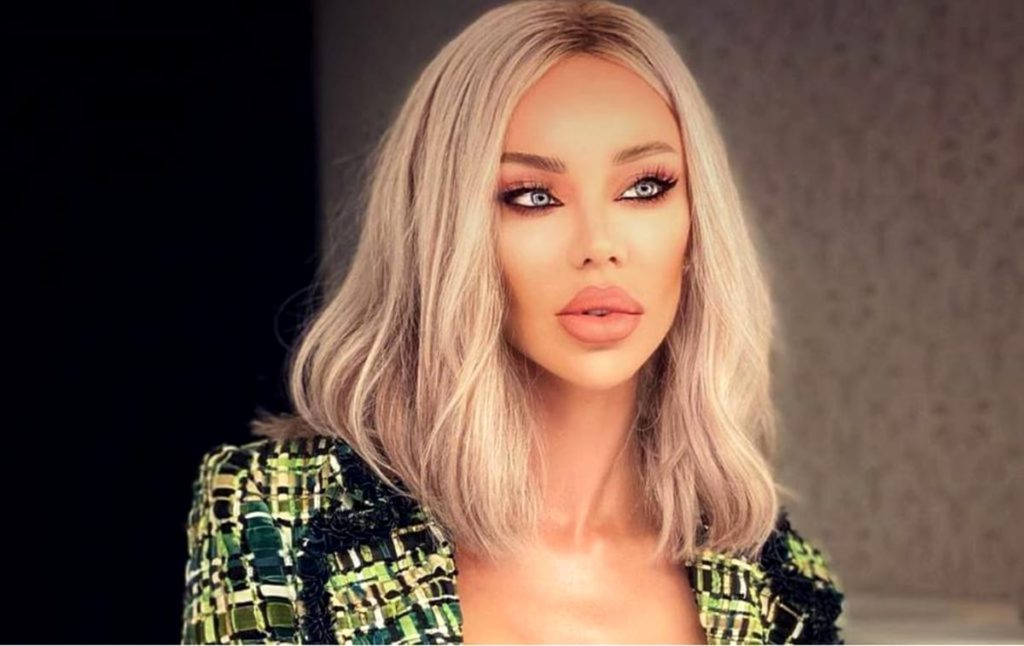 Cum arăta rivala Biancăi Drăgușanu, înainte de operațiile estetice. Iubita lui Alex Bodi a trecut printr-o transformare uimitoare. Foto