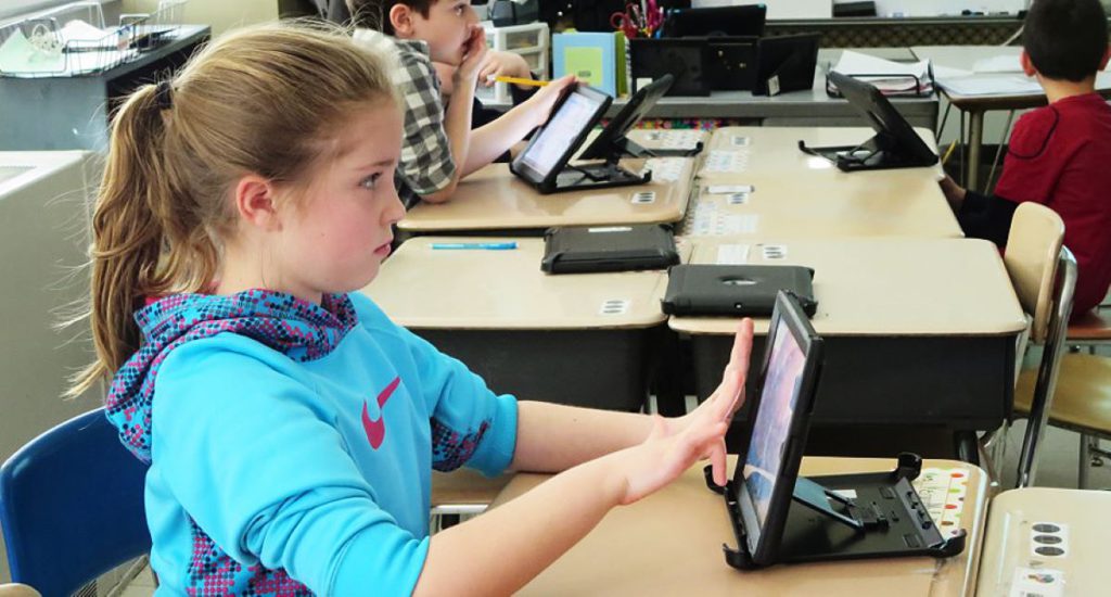 În ce condiții se vor relua cursurile școlare din toamnă. Schimbări majore pentru elevi. Anunțul făcut de ministrul Educației