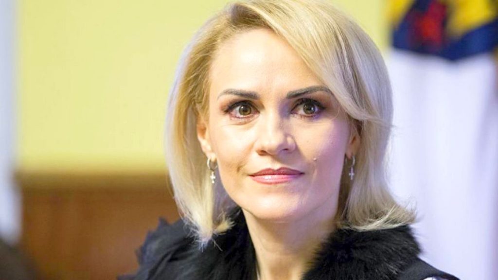 Imagini inedite de la petrecerea găzduită de Gabriela Firea. Cum s-a pozat primarul Capitalei