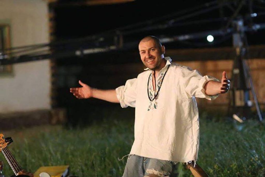 Îl mai țineți minte pe Pacha Man, rapperul care rupea topurile acum 15 ani? Ce a ajuns să facă pentru fiul său