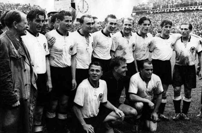 Știați că avem un jucător român campion mondial la fotbal? Comunismul l-a făcut să rămână anonim în țara noastră