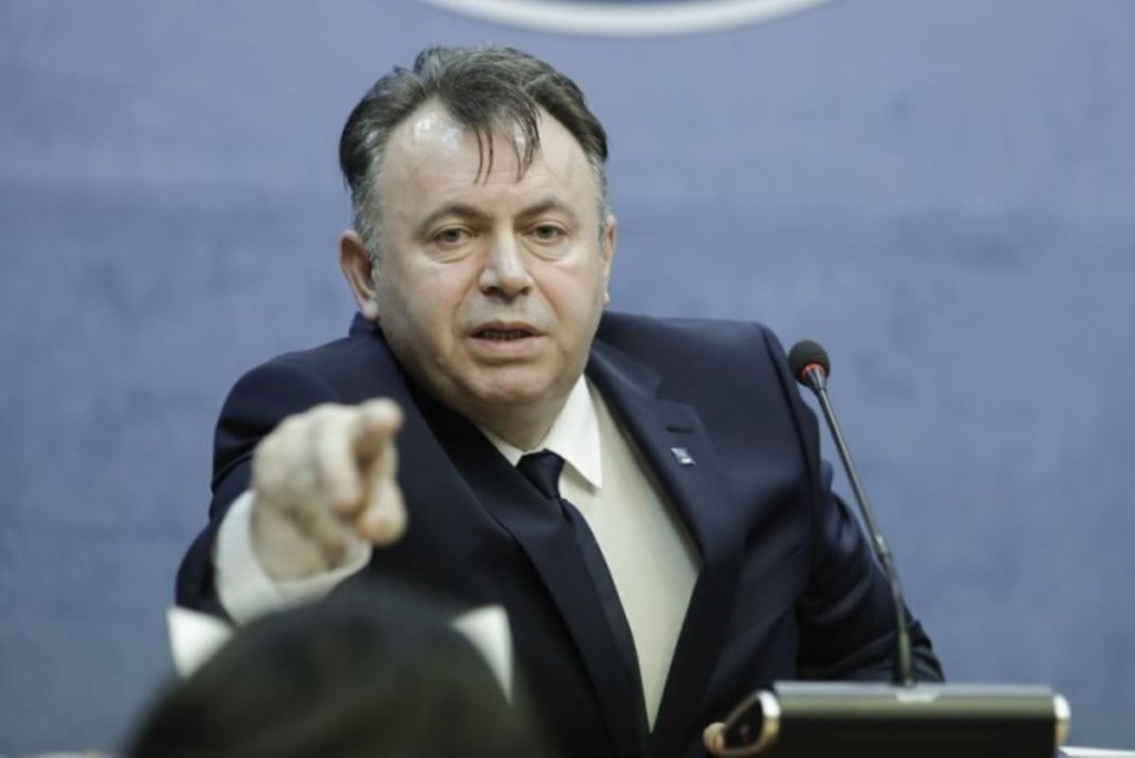 Cum putem scăpa de purtarea măștii în spații publice închise. Există și această posibilitate