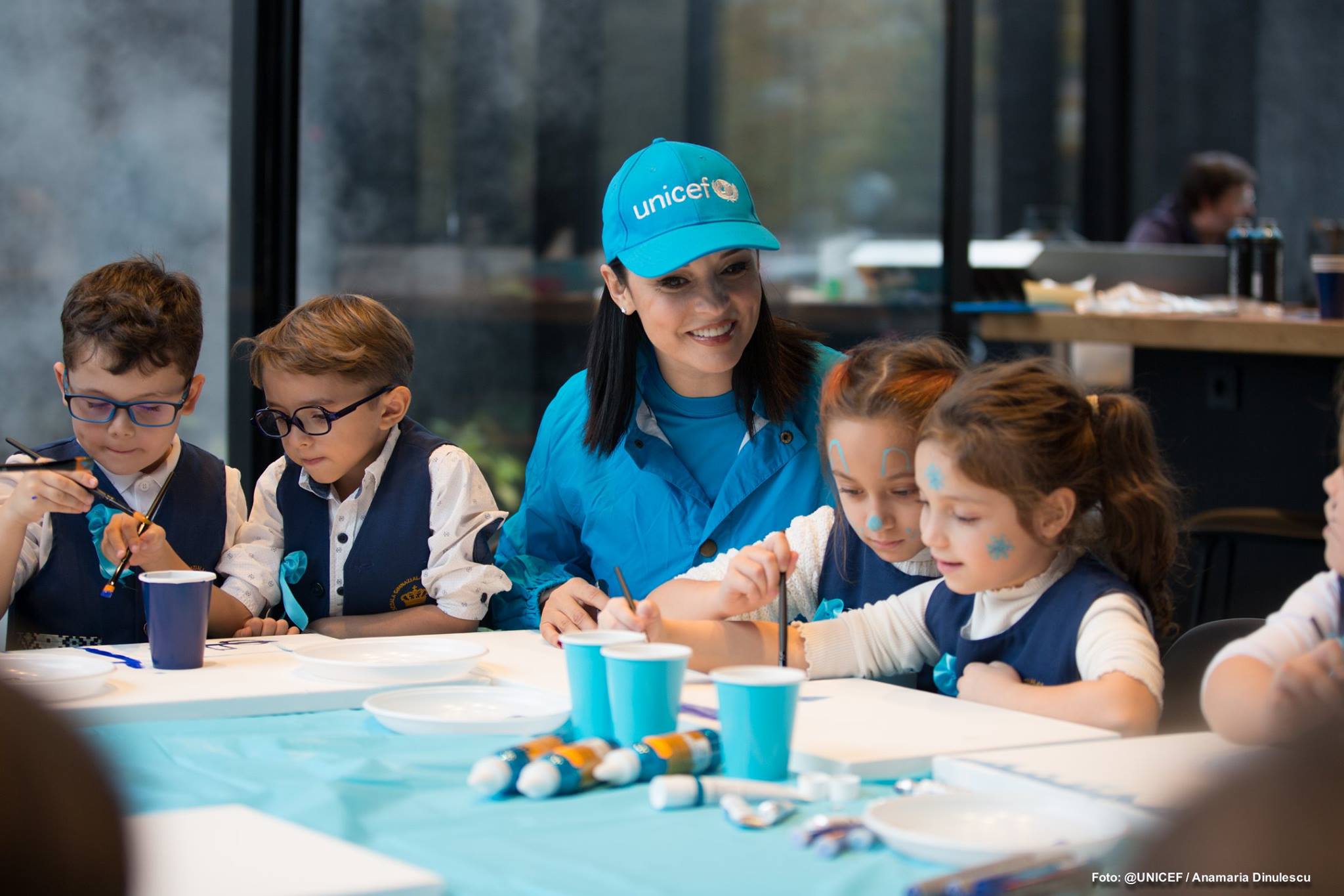 Andreea Marin, în postura de Ambasador UNICEF Foto - superbebe.ro