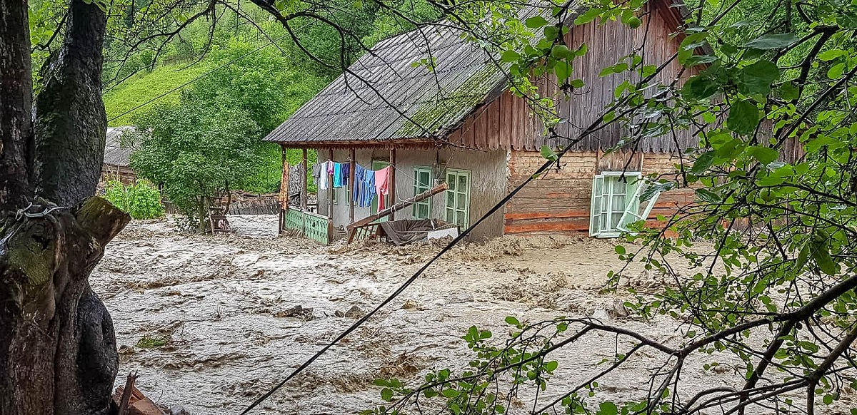Despăgubiri în caz de inundații. Câți bani poți primi și ce trebuie să faci