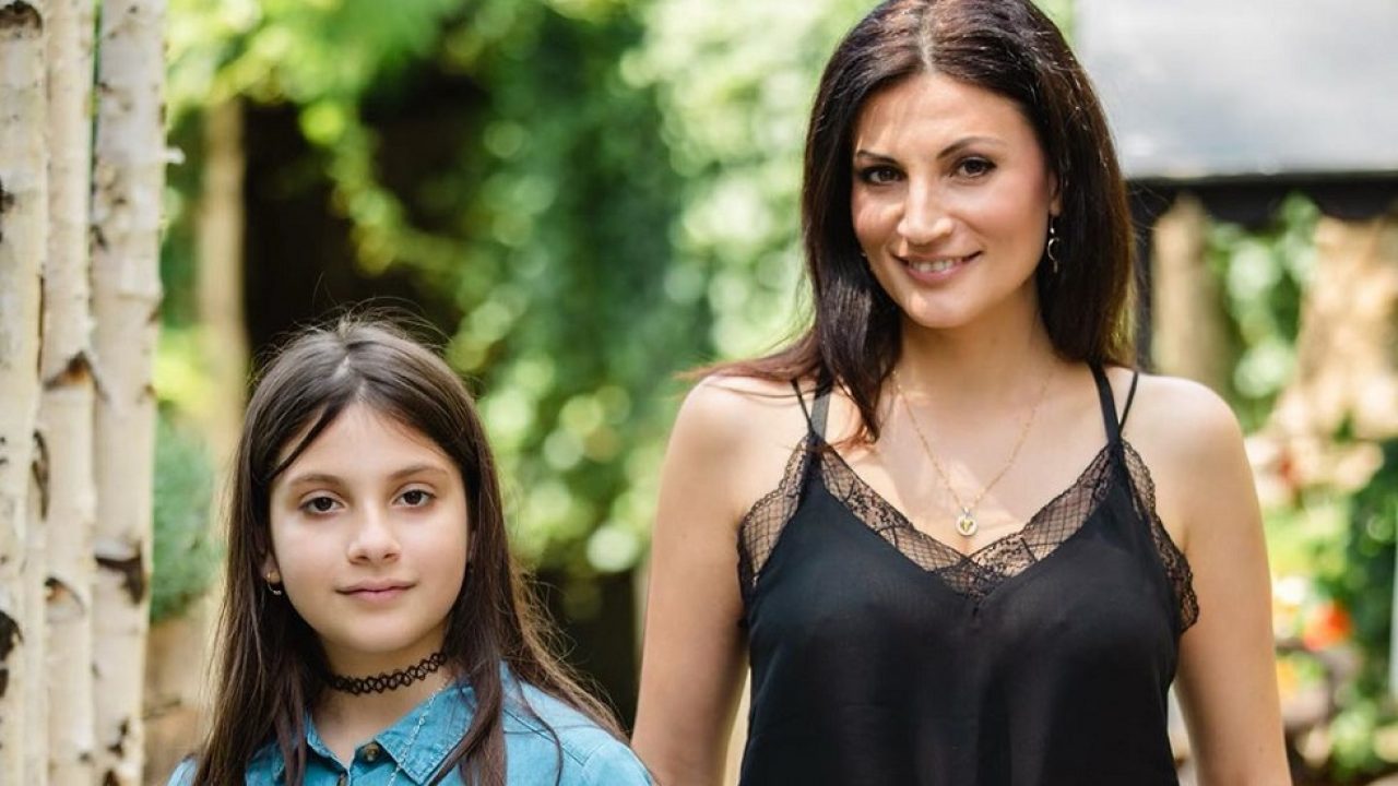Ruxandra, fiica Ioanei, are o relație foarte bună cu iubitul mamei sale Foto - avantaje.ro