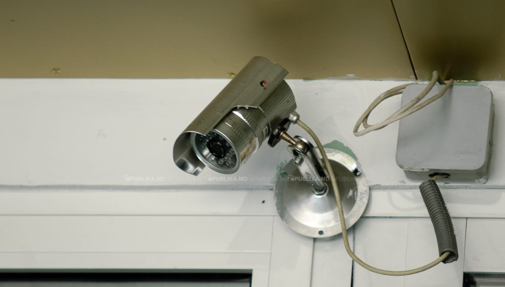 Când pot fi folosite camerele de luat vederi de pe scara blocului. Toți locatarii trebuie să știe asta