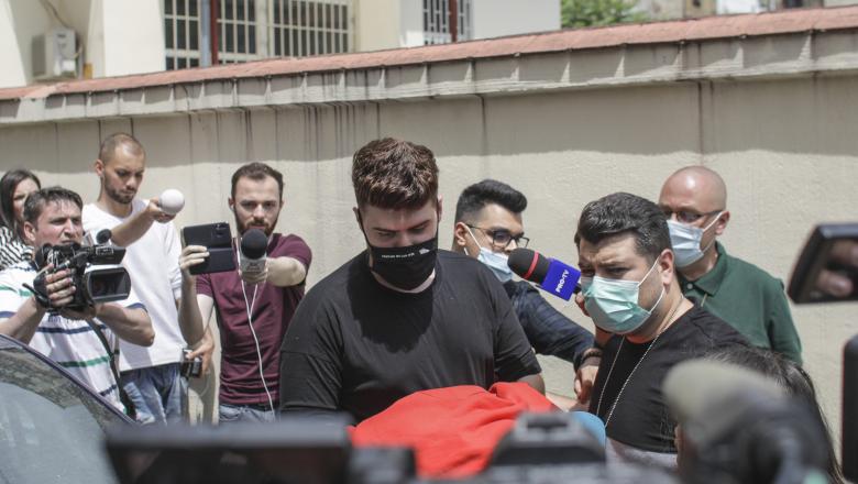 Colo e primul vlogger care răspunde în fața Justiției pentru conținutul postat pe internet