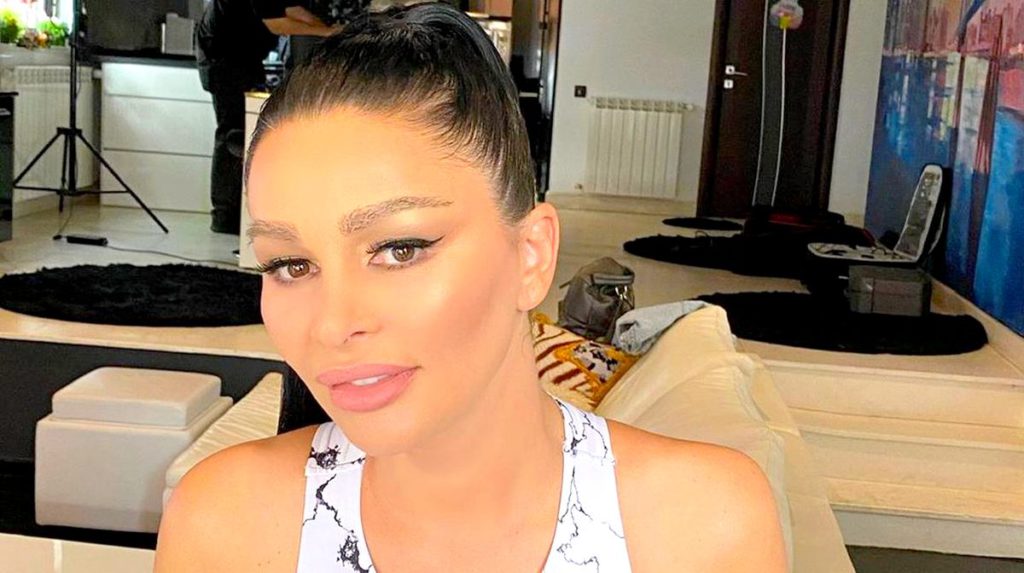 Brigitte Sfăt, distrusă de durere. Ce mesaj impresionat i-a transmis fiului său, după ce ar fi fost agresată în propria casă de acesta și prietenii lui