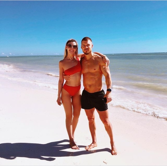 Cum s-a afișat Alina Eremia alături de iubitul ei. Imaginea unică i-a topit pe fani