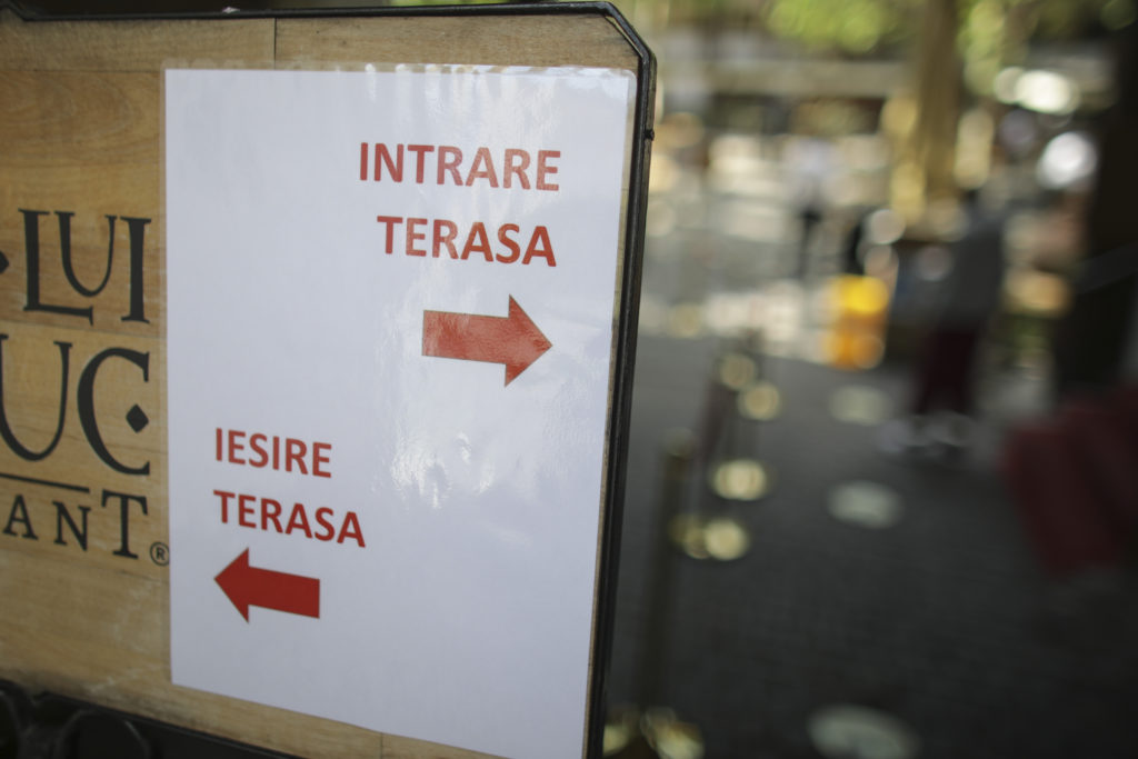 Totul despre redeschiderea restaurantelor. Câți oameni au voie la o masă și cum se face ”triajul observațional”