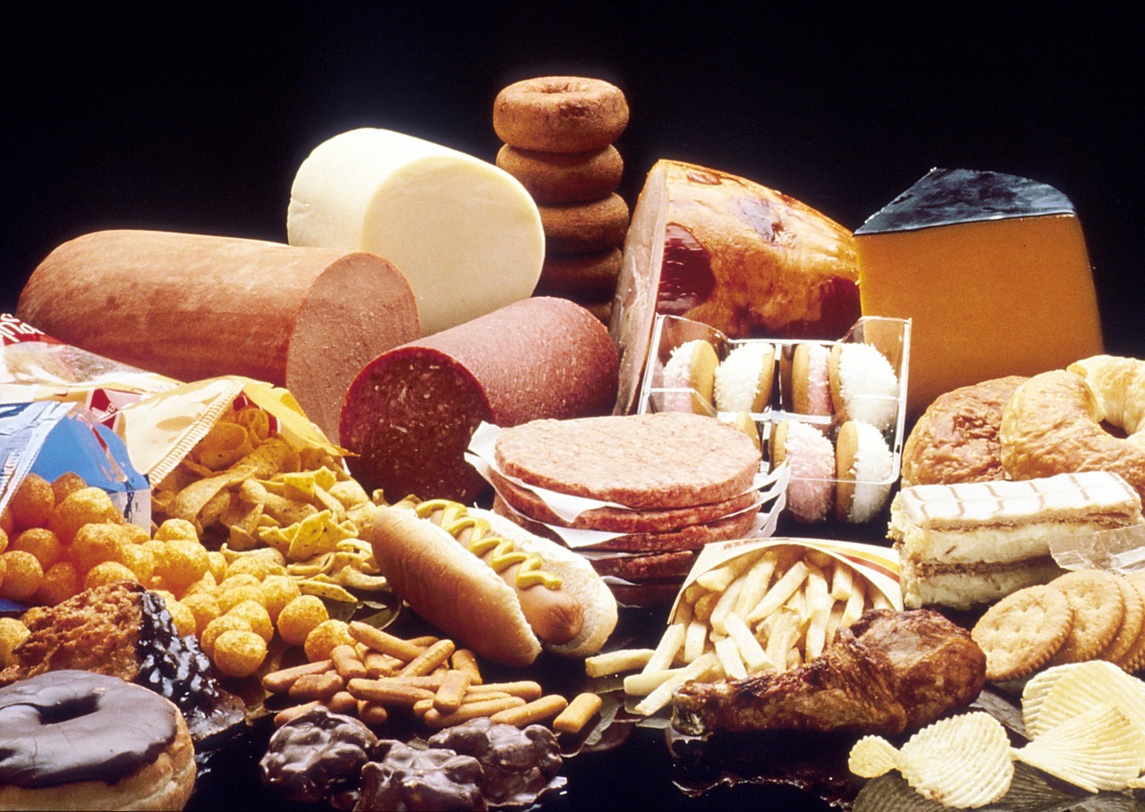 Chipsurile ar putea fi interzise în România din 2021. Nu e glumă, Parlamentul tocmai a votat. Ce alte alimente ar putea dispărea