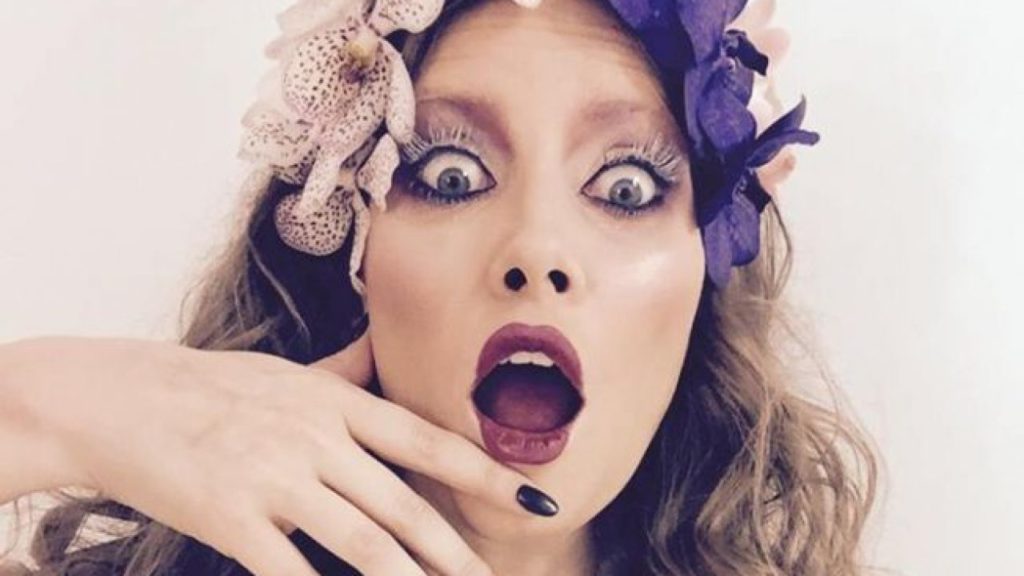 Mesajul tranșant al Iuliei Albu, după ce Andreea Bănică a făcut-o prefăcută, perversă și aiurea în showbiz