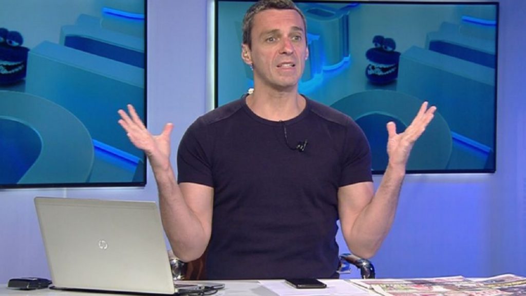 Detaliul care l-a șocat pe Mircea Badea la Klaus Iohannis. Prezentatorul a făcut mărturisirea în timpul emisiunii de la Antena 3