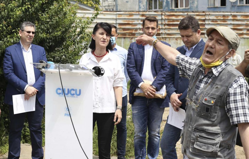 Ce a pățit pensionarul care i-a făcut un scandal monstru ministrului Muncii. Poliția Capitalei tocmai a făcut anunțul