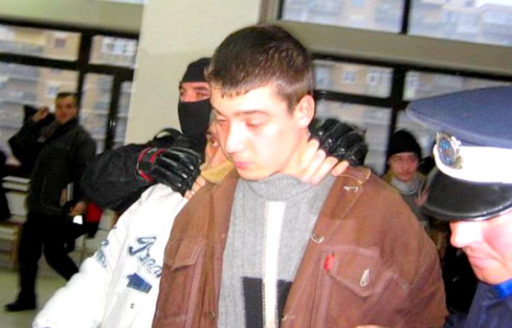 Ucigașul Larisei Chelaru are planuri mari în libertate. Ce vrea să facă împreună cu familia sa