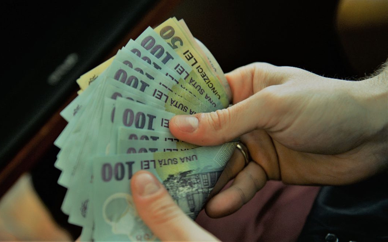500 de lei pentru mii de români