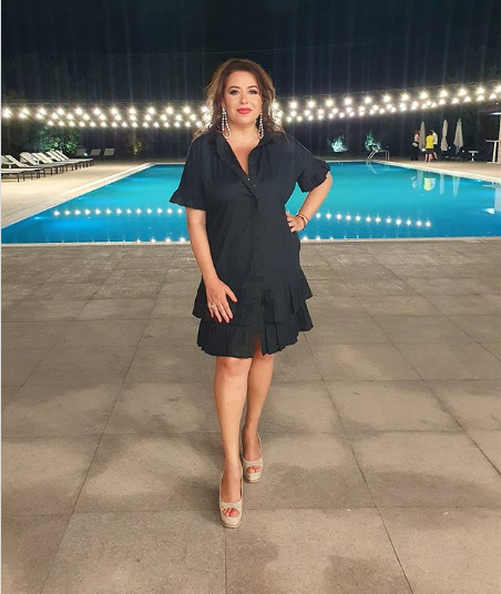 Cum a apărut Oana Roman la piscină