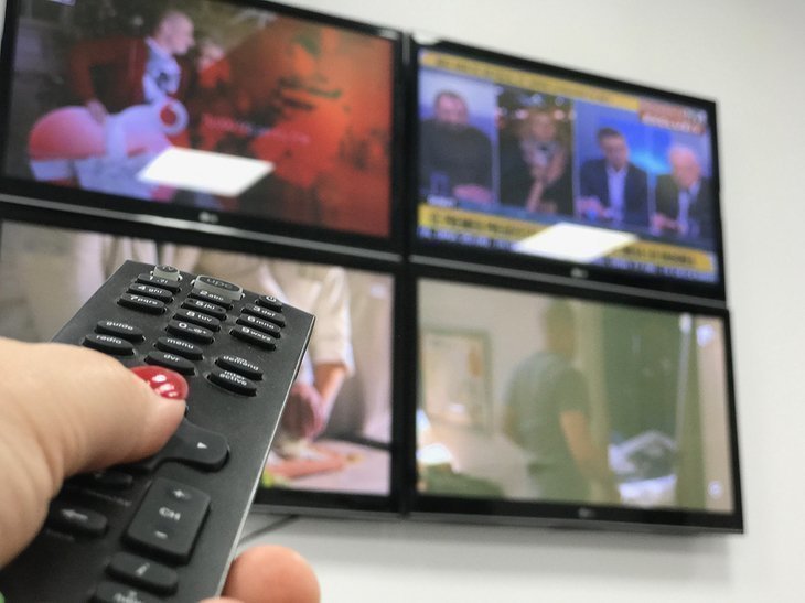 La ce s-au uitat românii la televizor în luna iulie
