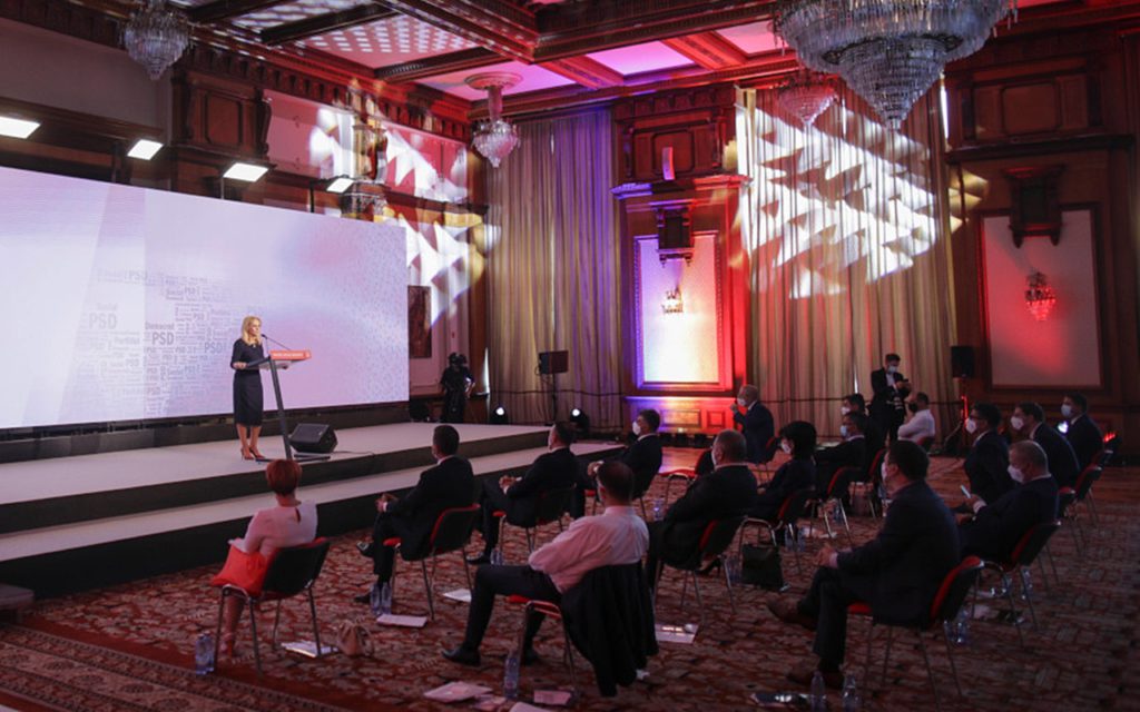 Olguța Vasilescu a furat toate privirile la congresul PSD. Cum s-a îmbrăcat și Gabriela Firea