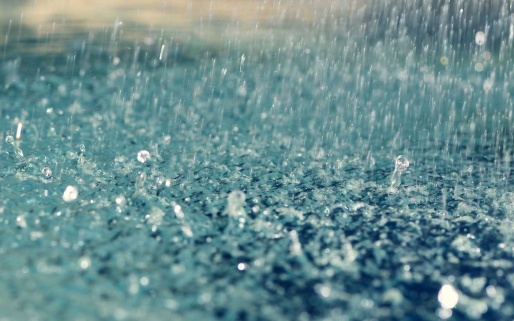 Prognoza meteo, miercuri, 19 august 2020. Ploi, descărcări electrice și grindină. Pentru ce zone a fost emis cod portocaliu