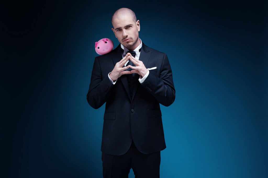 Câți bani poate să câștige într-un an cel mai bun vlogger din România. Mărtutirisiri uimitoare făcute de Matei Dima alias BRomania