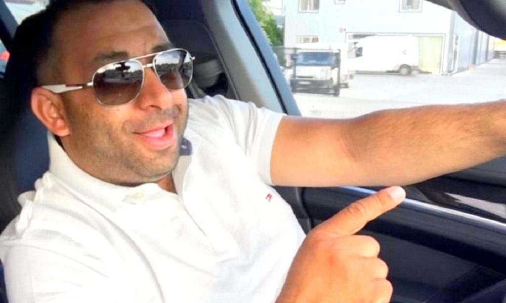 S-a întâmplat la patru zile de la înmormântarea lui Emi Pian. Era de așteptat